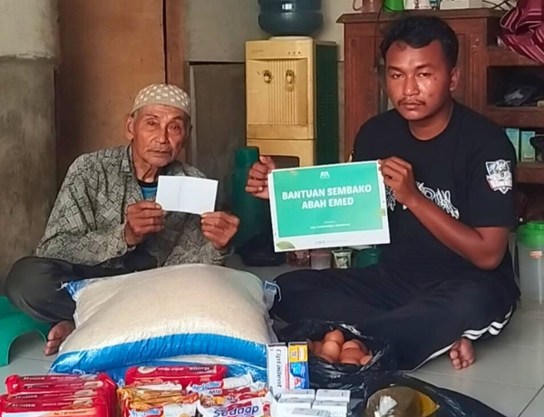 Dukungan Pangan untuk Abah Emed yang Hidup dalam Keterbatasan